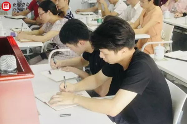 正睿商學(xué)院《贏在中層》公開(kāi)課在廣州圓滿(mǎn)舉辦！