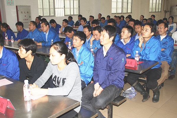 2012年3月1日，潔麗管理升級(jí)動(dòng)員大會(huì)召開(kāi)