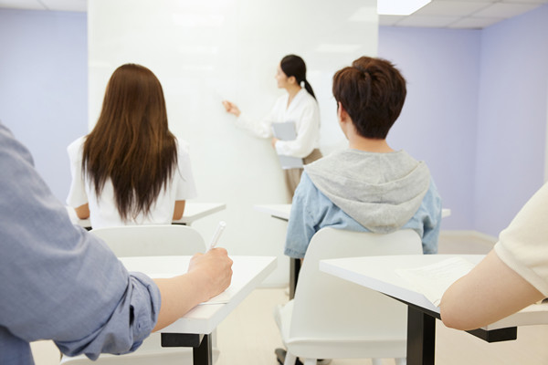 人才梯隊(duì)建設(shè)：培養(yǎng)儲(chǔ)備，確保企業(yè)持續(xù)發(fā)展