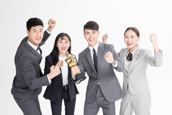全面薪酬戰(zhàn)略實(shí)施：提升員工滿意度，提升企業(yè)績效
