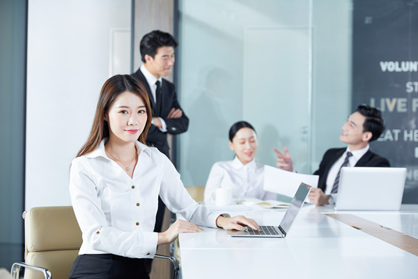 年度經(jīng)營計劃：聚焦核心業(yè)務，提升核心競爭力