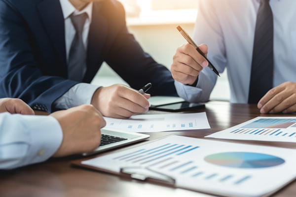 企業(yè)設(shè)立預(yù)算管理小組是不是由個人組建的？