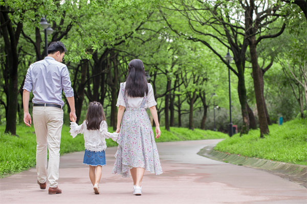 民政部：鼓勵(lì)將婚姻登記機(jī)關(guān)設(shè)在公園，目的是什么？