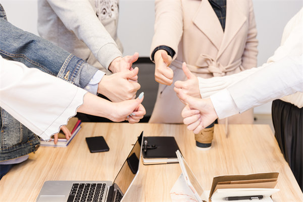 跨地域企業(yè)，如何制定統(tǒng)一的薪酬標(biāo)準(zhǔn)和政策？