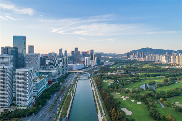 深圳精益生產(chǎn)咨詢公司如何幫助企業(yè)實(shí)現(xiàn)生產(chǎn)流程優(yōu)化？
