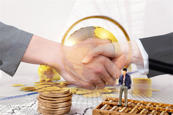 預算管理過程中，如何精準預測并控制成本支出？