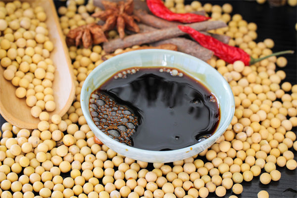 廠商回應(yīng)零添加醬油檢出鎘和砷，相關(guān)企業(yè)有何啟示？
