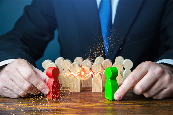 新老業(yè)務(wù)沖突不斷，企業(yè)戰(zhàn)略管理如何平衡布局？