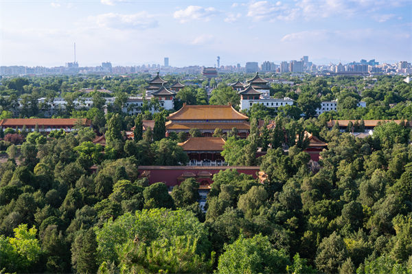 多家公司通知帶薪放假看閱兵，績效管理有何啟示？